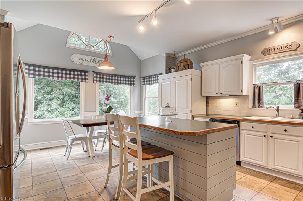 4105 Hawksmoore Road Winston-Salem, NC 27106 - Photo 10 of 30 Gallery Image 10