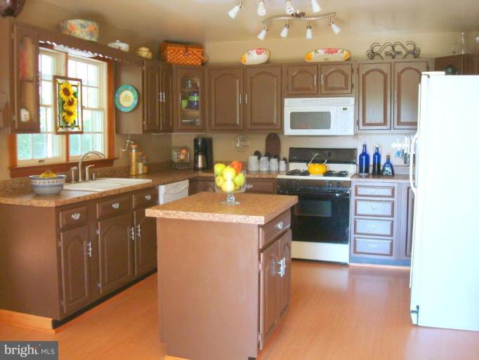 23406 Neck Road Aquasco, MD 20608 - Photo 2 of 25 Kitchen