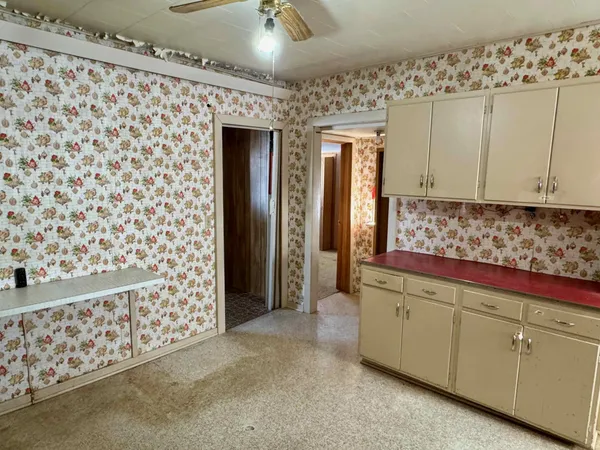 $79,900 | 911 Maple Avenue, Bird Island, MN 55310