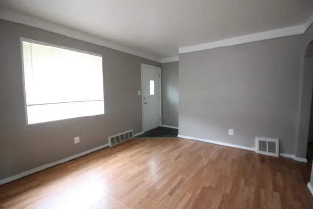 $130,000 | 26095 Pattow Street, Roseville, MI 48066