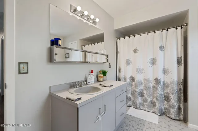 $685,000 | 33 Shelly Road, Old Bridge, NJ 08857