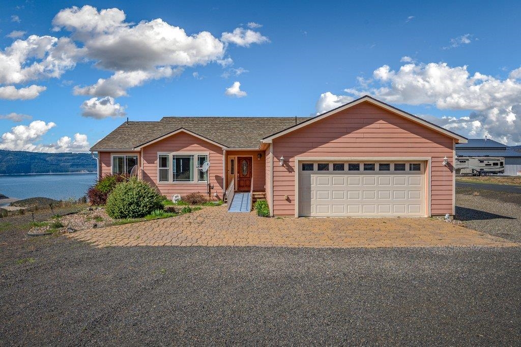 41150 Sunday Bay Road Davenport, WA 99122 - Photo 1 of 32