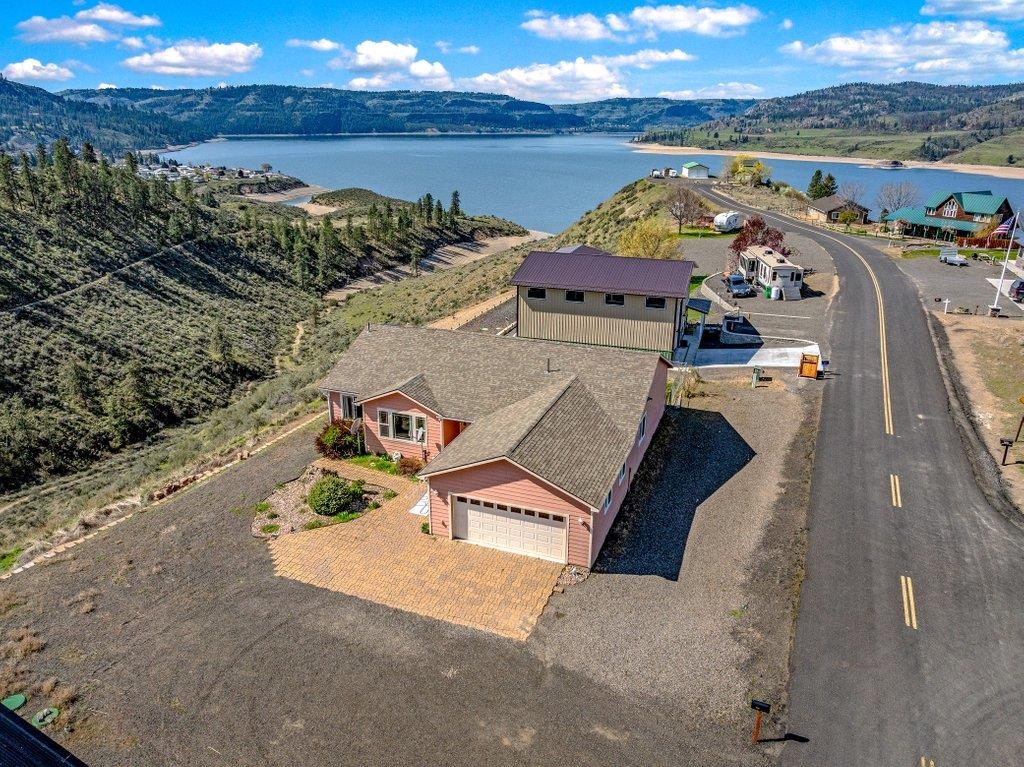 41150 Sunday Bay Road Davenport, WA 99122 - Photo 22 of 32
