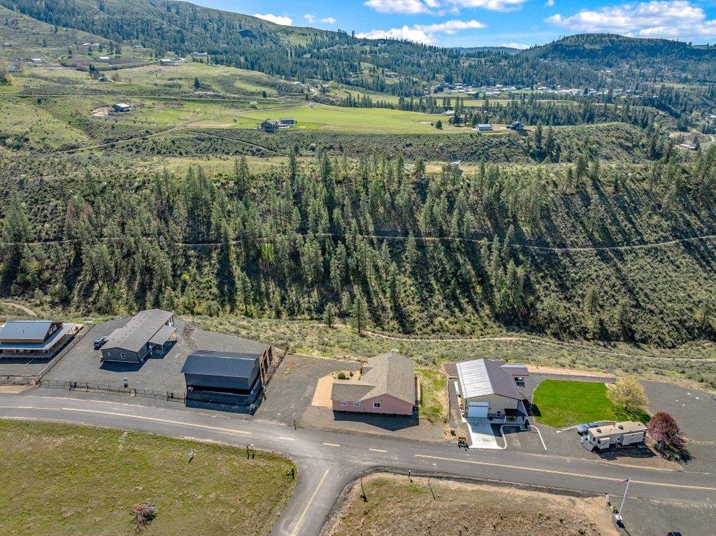 41150 Sunday Bay Road Davenport, WA 99122 - Photo 32 of 32