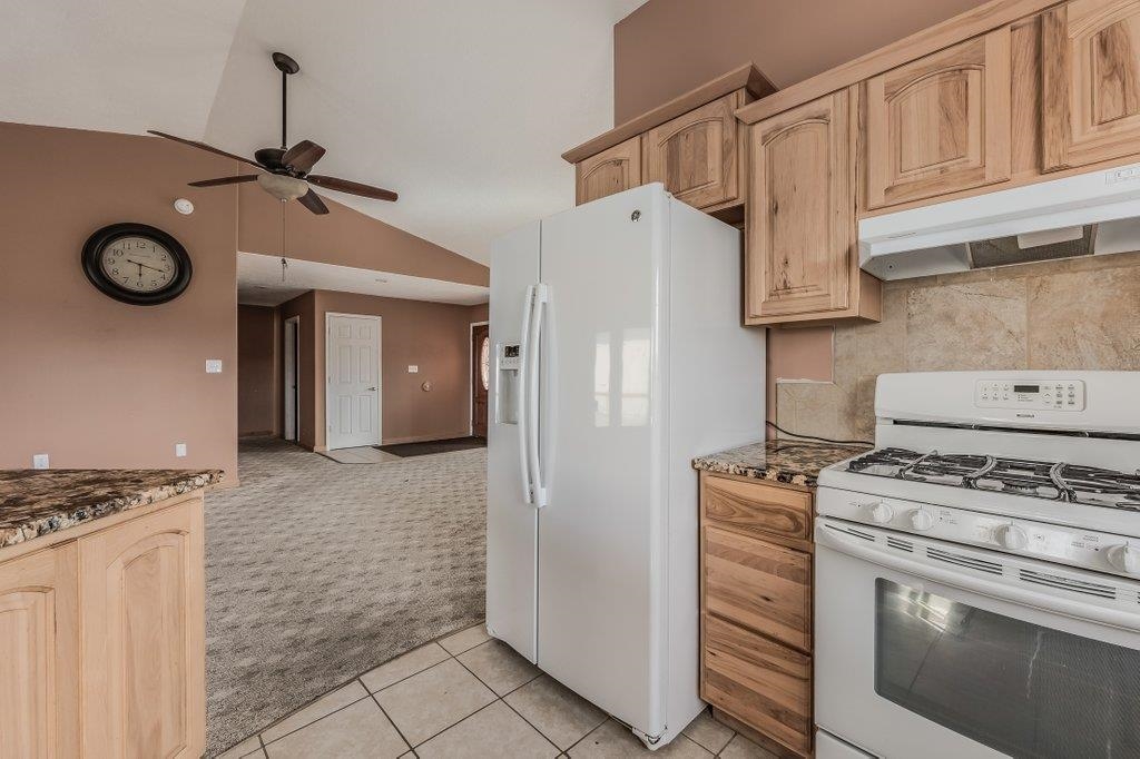 41150 Sunday Bay Road Davenport, WA 99122 - Photo 9 of 32