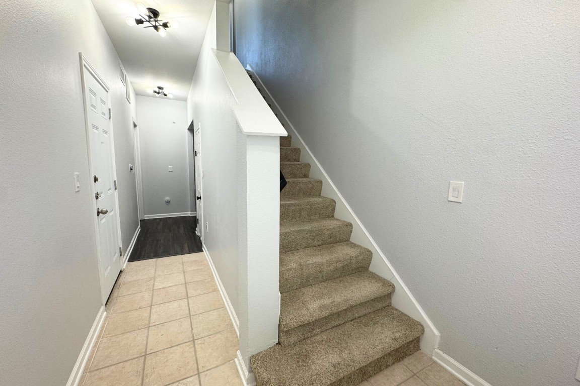 11203 Ranch Road 2222, Unit 2203 Austin, TX 78730 - Photo 8 of 34 a view of entryway
