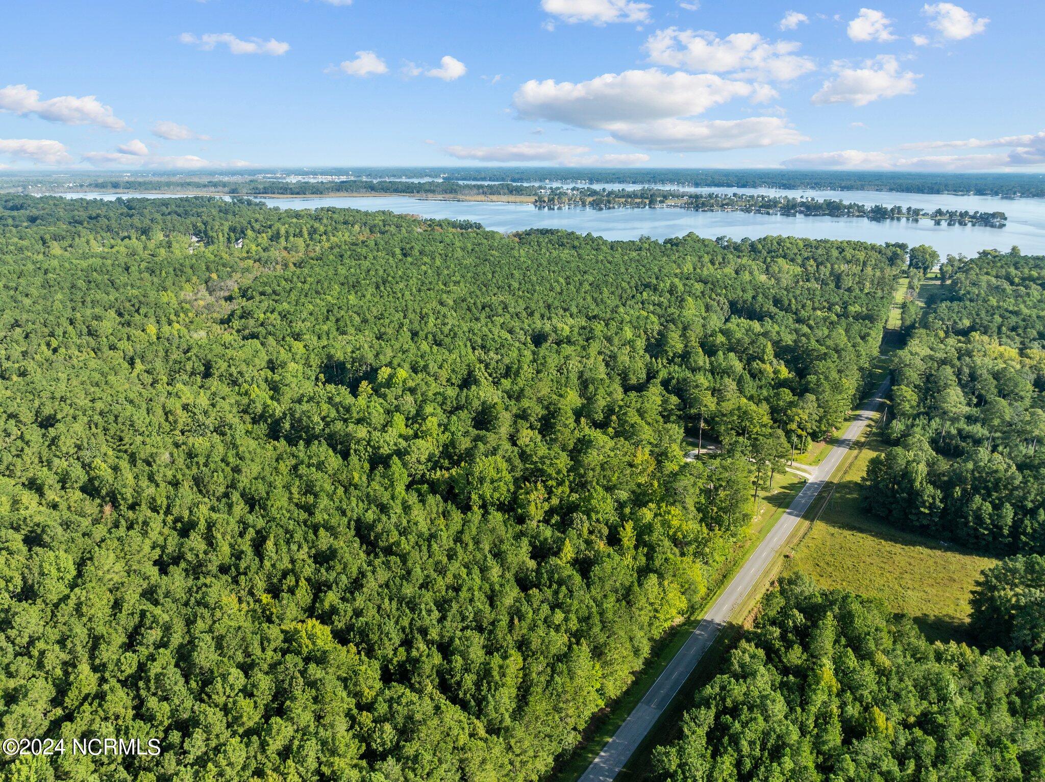 81 Beans Bend Chocowinity, NC 27817 - Photo 2 of 25 11-web-or-mls-DJI_0184