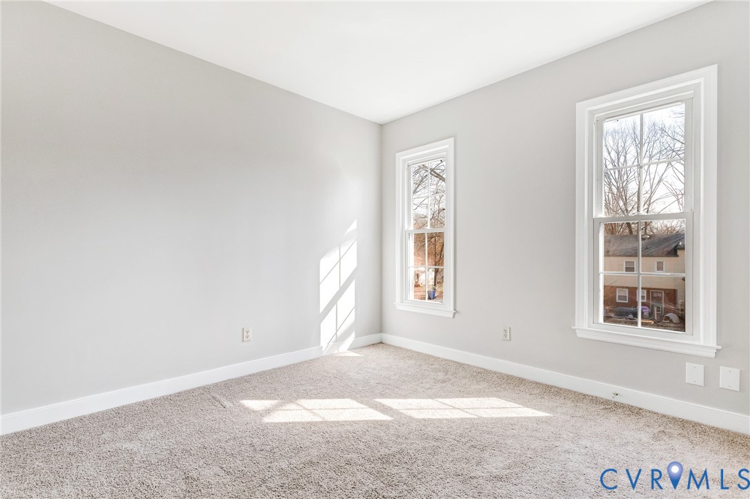 2139 Esquire Road North Chesterfield, VA 23235 - Photo 24 of 35 an empty room with windows