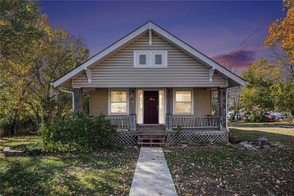 12418 3rd Street Grandview, MO 64030 - Photo 1 of 26