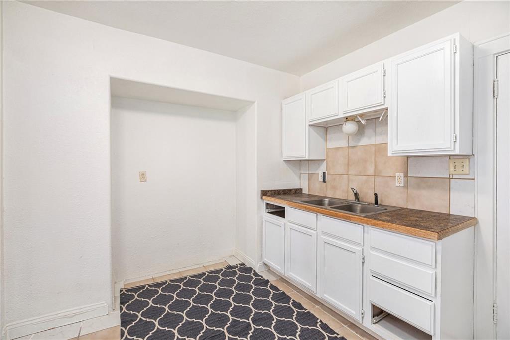 12418 3rd Street Grandview, MO 64030 - Photo 12 of 26