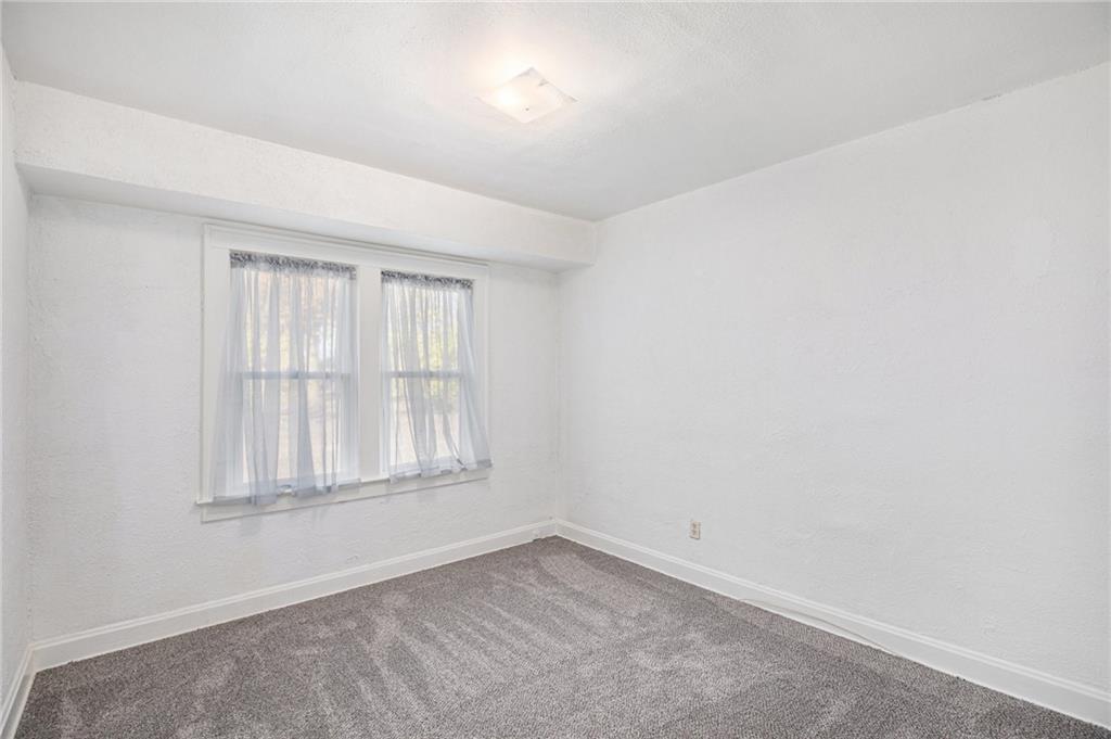 12418 3rd Street Grandview, MO 64030 - Photo 13 of 26