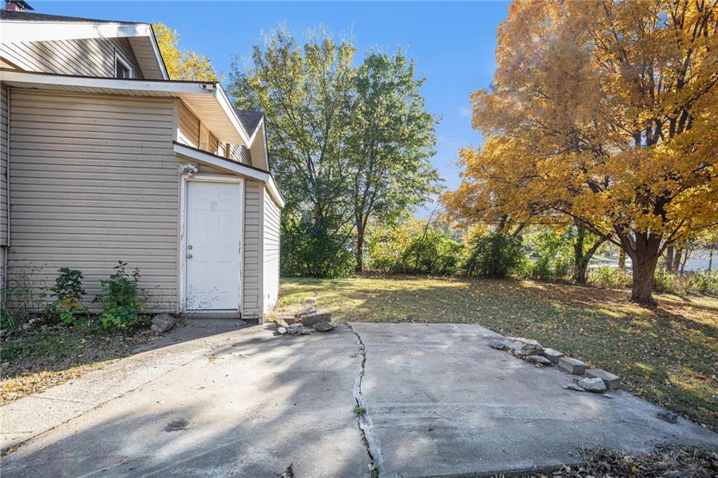 12418 3rd Street Grandview, MO 64030 - Photo 21 of 26