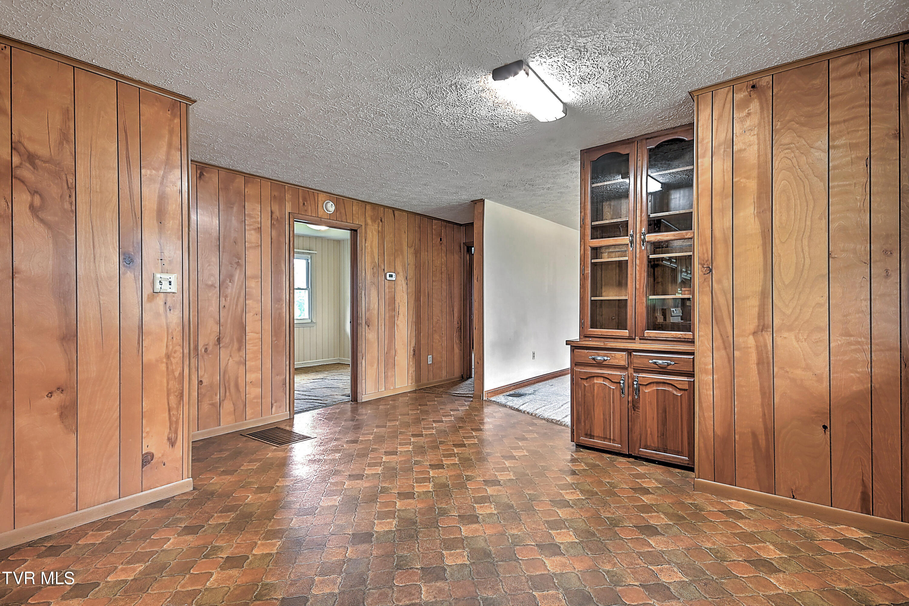 127 Forrest Road Fall Branch, TN 37656 - Photo 14 of 69 127 Forest GC-14