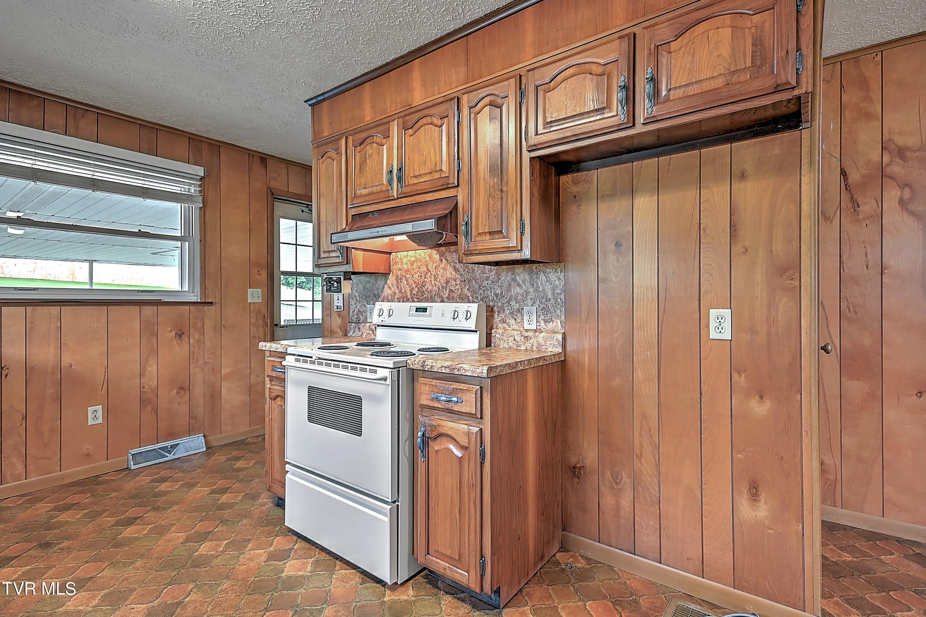 127 Forrest Road Fall Branch, TN 37656 - Photo 20 of 69 127 Forest GC-20