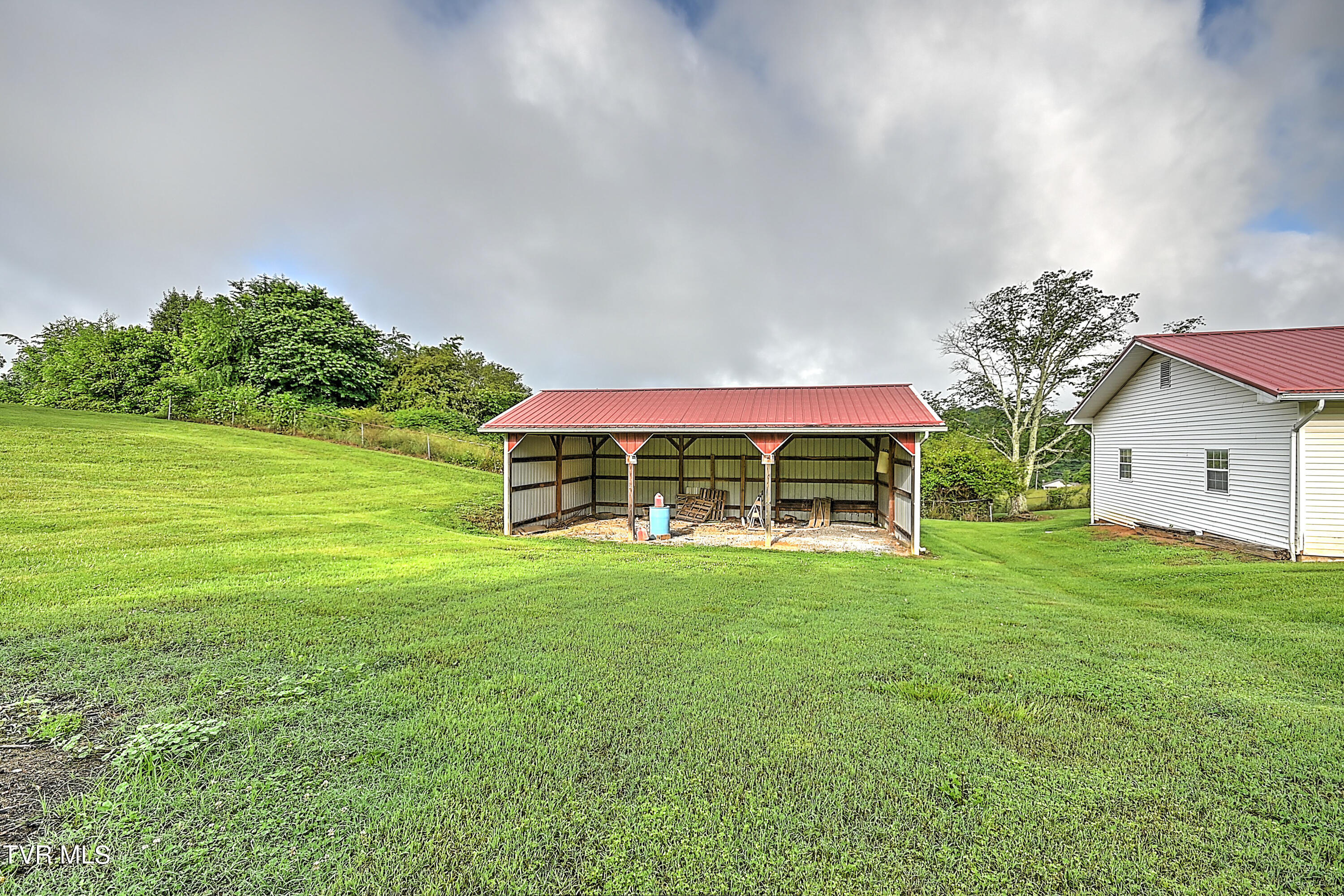 127 Forrest Road Fall Branch, TN 37656 - Photo 46 of 69 127 Forest GC-46