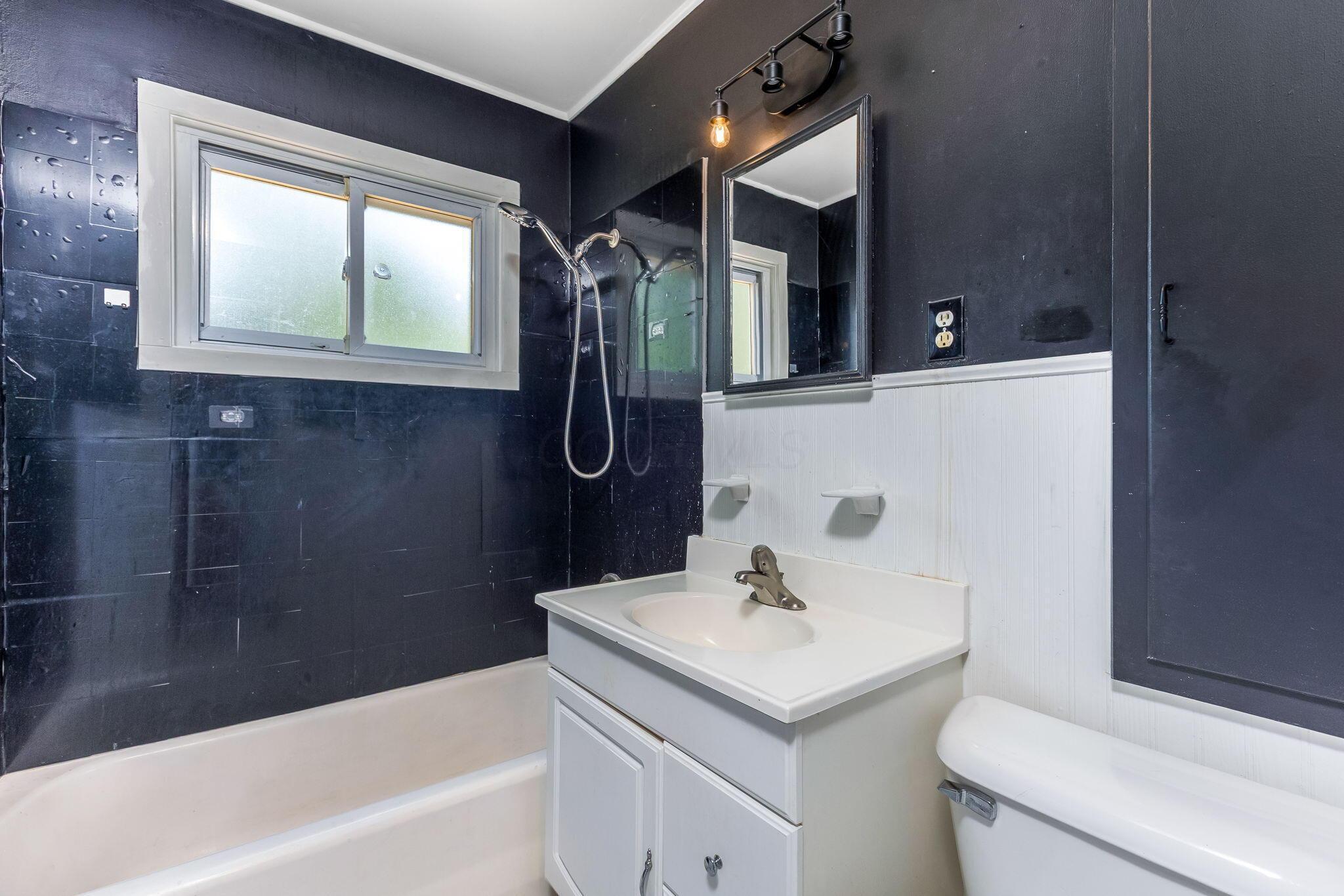 985 Bucknell Road Columbus, OH 43213 - Photo 17 of 34 25-web-or-mls-G02A0801
