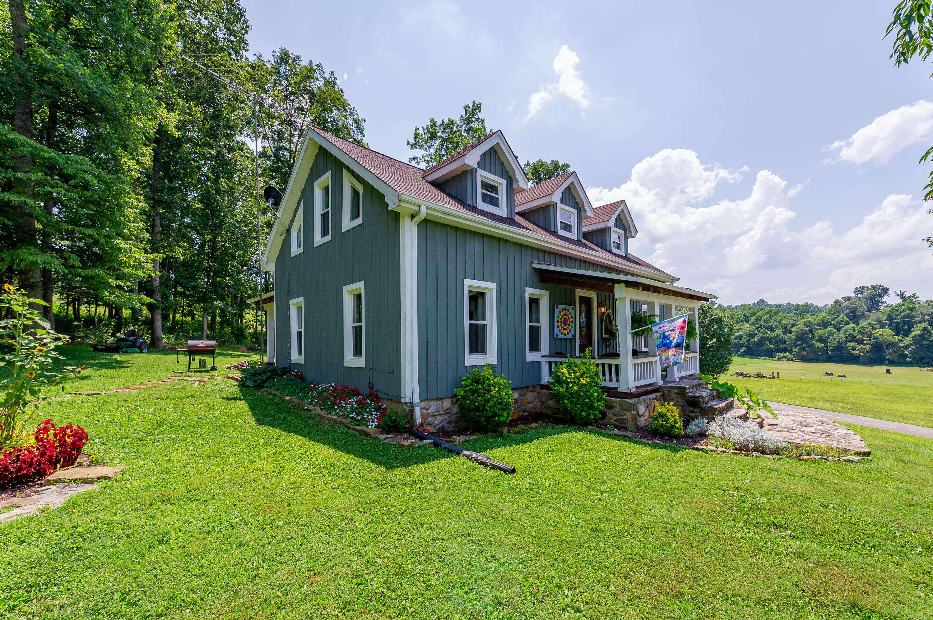 675 Finley Road Rutledge, TN 37861 - Photo 3 of 31 HOB_7138-Edit