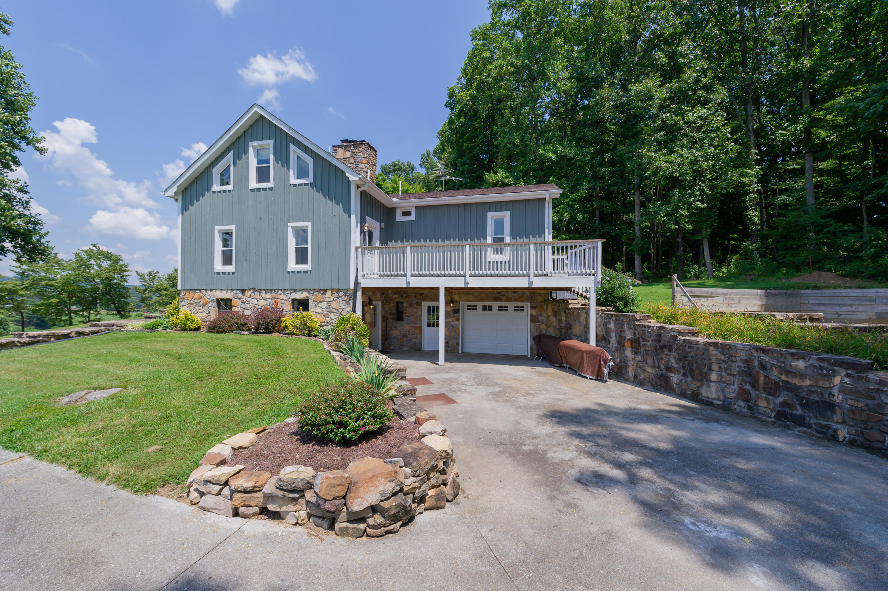 675 Finley Road Rutledge, TN 37861 - Photo 4 of 31 HOB_7186