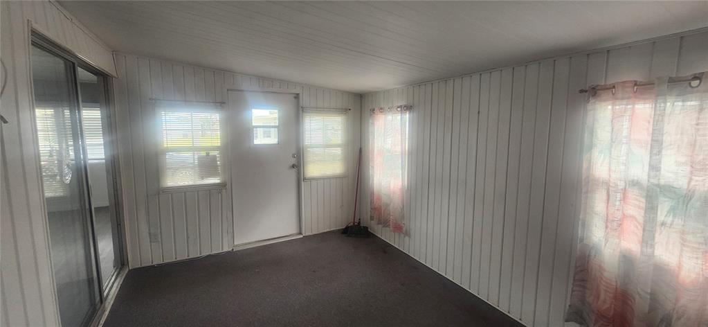 10909 Freedom Drive Port Richey, FL 34668 - Photo 2 of 29 Gallery Image 2