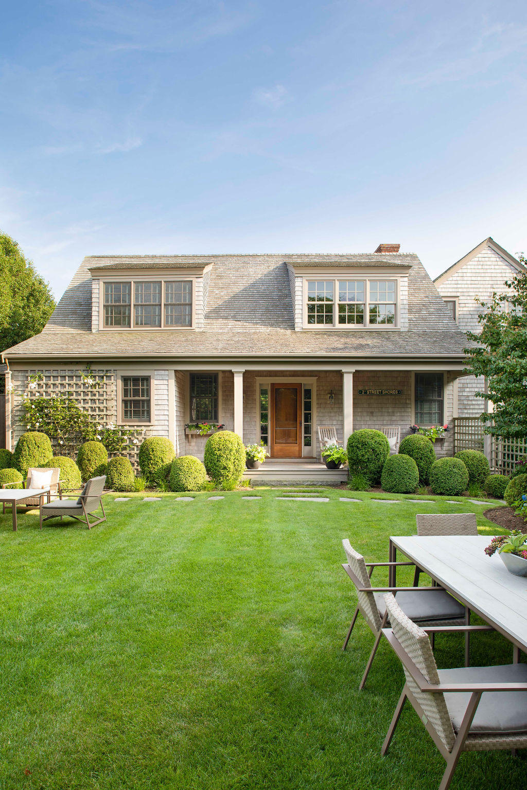 104 B Cliff Road Nantucket, MA 02554 - Photo 2 of 37 104BCliffexteriors-2