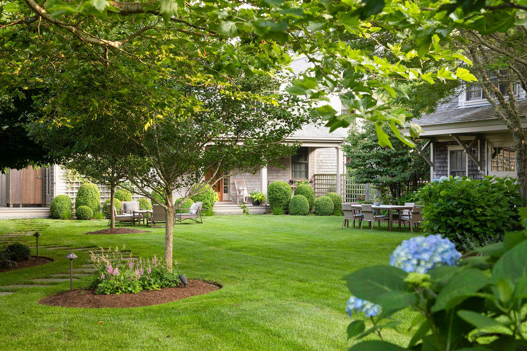 104 B Cliff Road Nantucket, MA 02554 - Photo 32 of 37 104BCliffexteriors-8