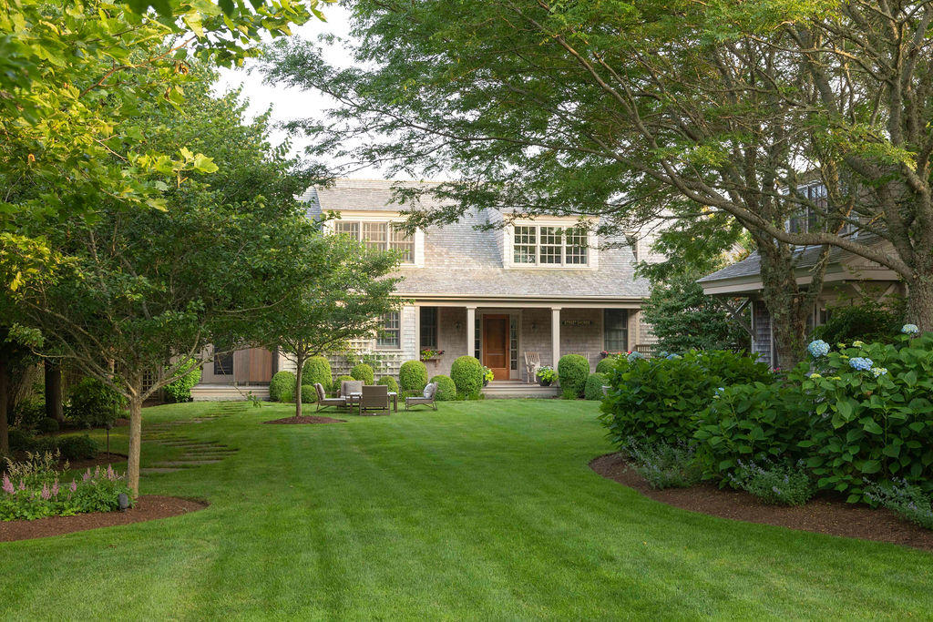 104 B Cliff Road Nantucket, MA 02554 - Photo 34 of 37 104BCliffexteriors-9