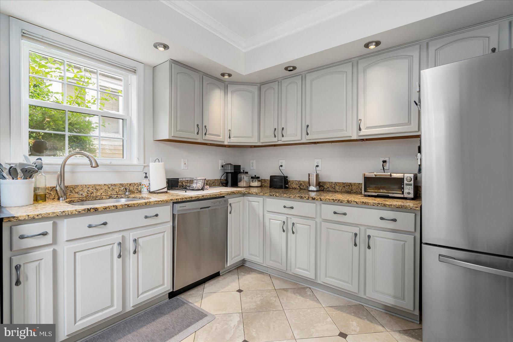 5304 Catalpha Road Baltimore, MD 21214 - Photo 13 of 38 Kitchen
