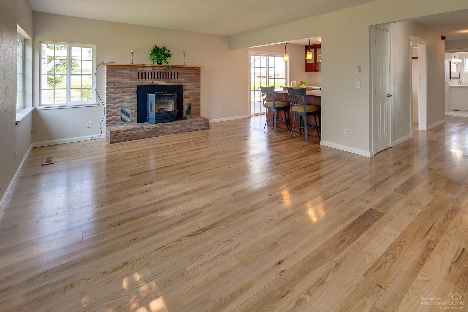 4849 Northwest Grimes Road Prineville, OR 97754 - Photo 4 of 25 Additional Photo