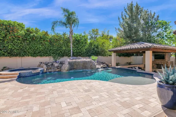 $2,200,000 | 3055 East Waterman Way, Gilbert, AZ 85297