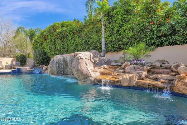 $2,200,000 | 3055 East Waterman Way, Gilbert, AZ 85297