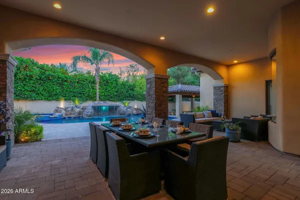 $2,200,000 | 3055 East Waterman Way, Gilbert, AZ 85297