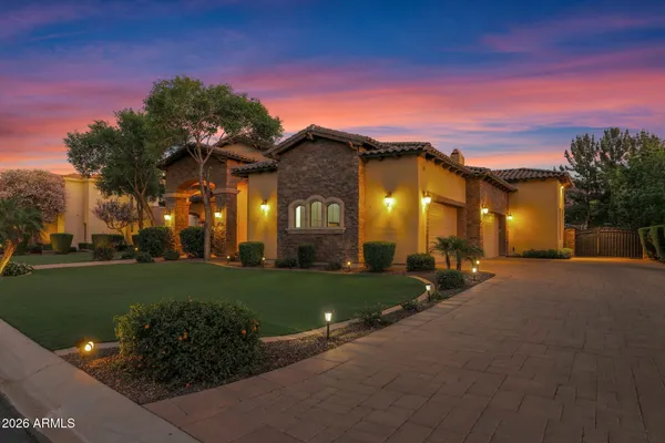 $2,200,000 | 3055 East Waterman Way, Gilbert, AZ 85297