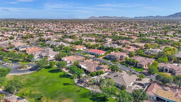 $2,200,000 | 3055 East Waterman Way, Gilbert, AZ 85297