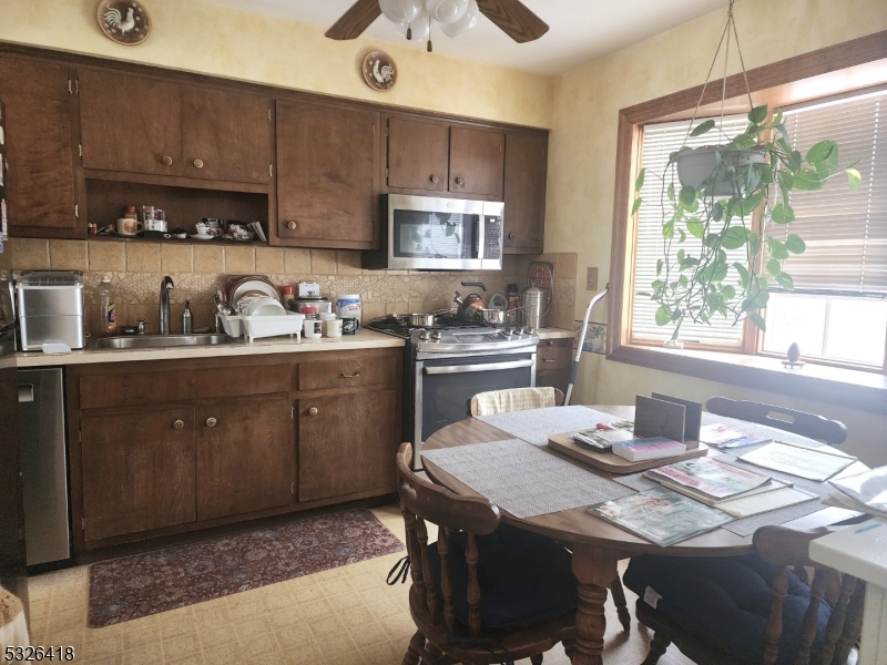 3 Harold Mathews Butler, NJ 07405 - Photo 8 of 30