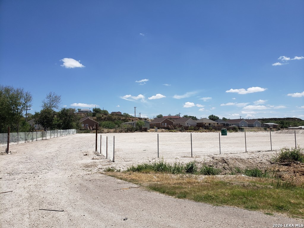 1157 State Loop 480, Unit 2 Eagle Pass, TX 78852 - Photo 5 of 23