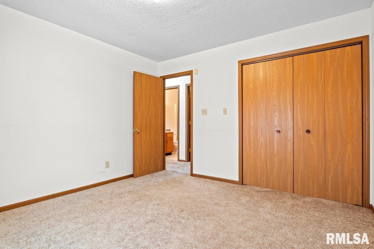 1900 Scarbrough Road Springfield, IL 62702 - Photo 21 of 31