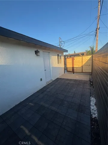 $2,350 | 8100 East A E Token, Long Beach, CA 90808