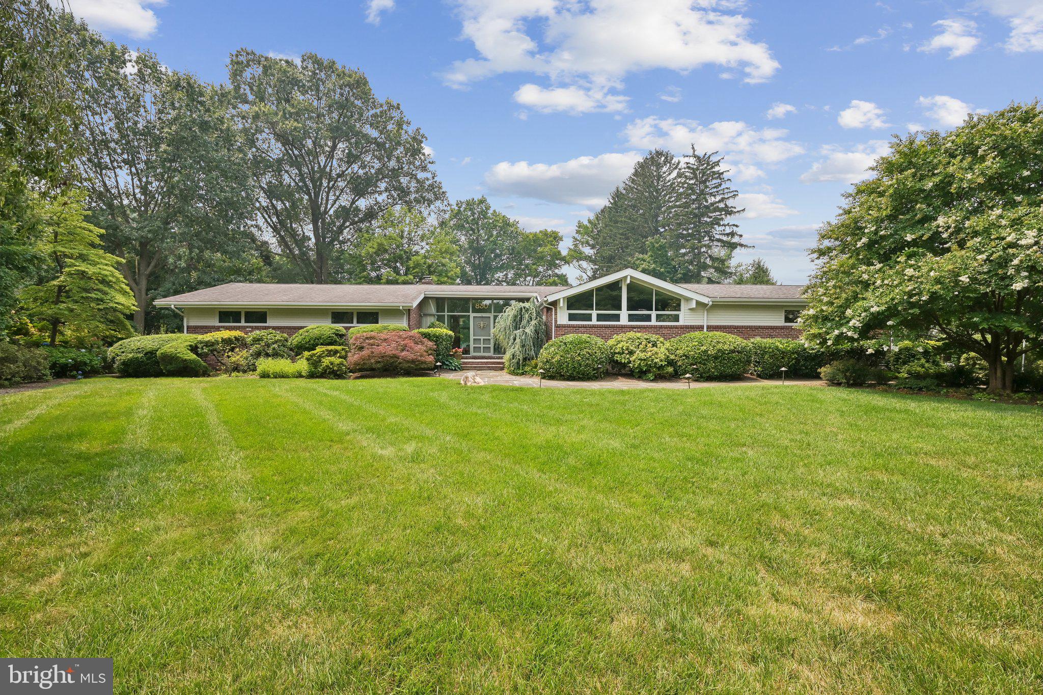 830 Golf View Road Moorestown, NJ 08057 - Photo 1 of 39 Gallery Image 1