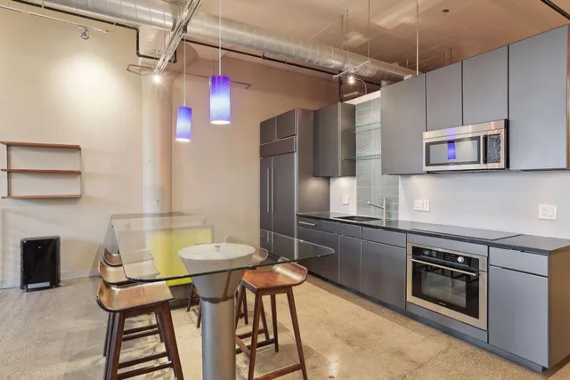 $339,990 | 730 Northeast Stinson Boulevard, Unit 103, Minneapolis, MN 55413