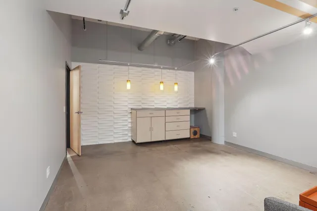 $339,990 | 730 Northeast Stinson Boulevard, Unit 103, Minneapolis, MN 55413