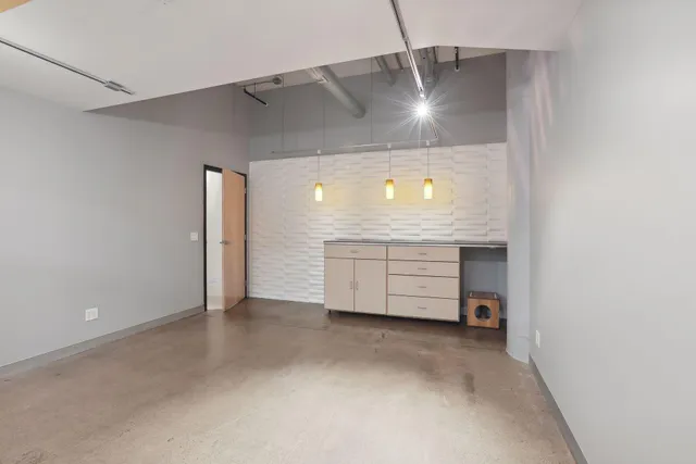 $339,990 | 730 Northeast Stinson Boulevard, Unit 103, Minneapolis, MN 55413