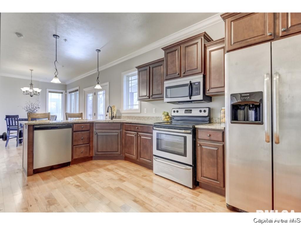 9 Waters Edge Boulevard, Unit 15 Springfield, IL 62712 - Photo 9 of 27 Gallery Image 9