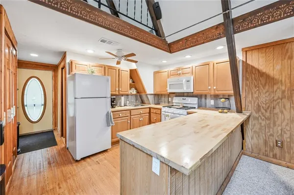 $278,000 | 10168 Conneaut Drive, Conneaut Lake, PA 16316