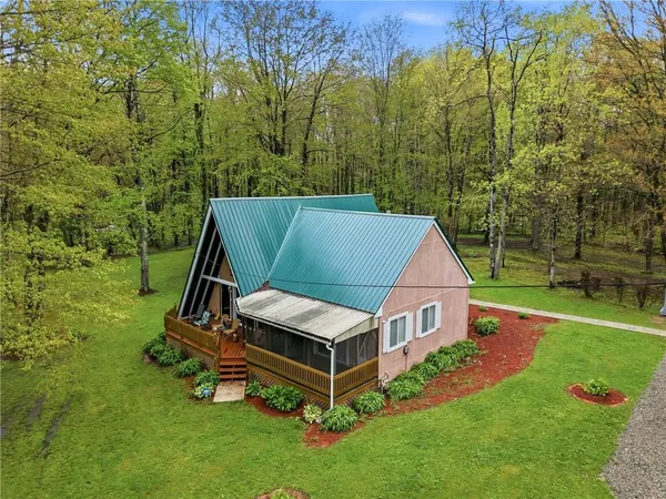 $278,000 | 10168 Conneaut Drive, Conneaut Lake, PA 16316