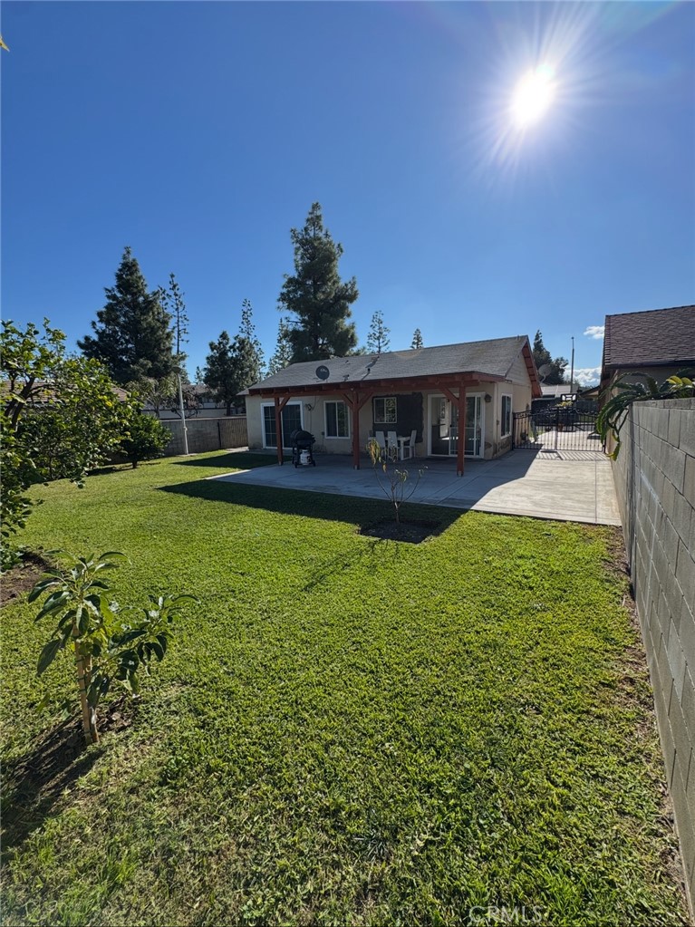 7627 Key W Drive Riverside, CA 92503 - Photo 7 of 7 a view of a house with a yard