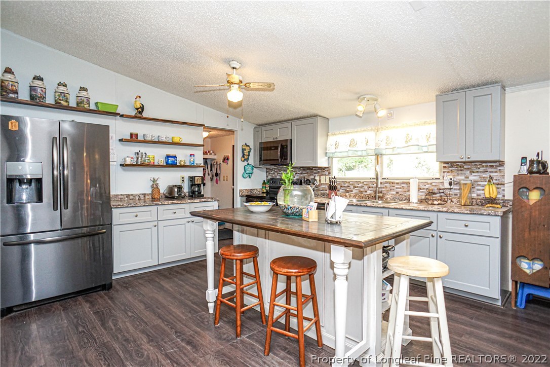 1015 Davis Road Garland, NC 28441 - Photo 8 of 29 Gallery Image 8