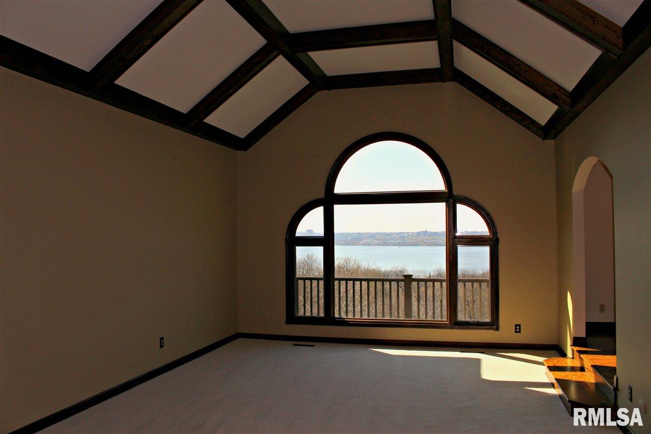 419 Highview Road East Peoria, IL 61611 - Photo 6 of 36 Gallery Image 6