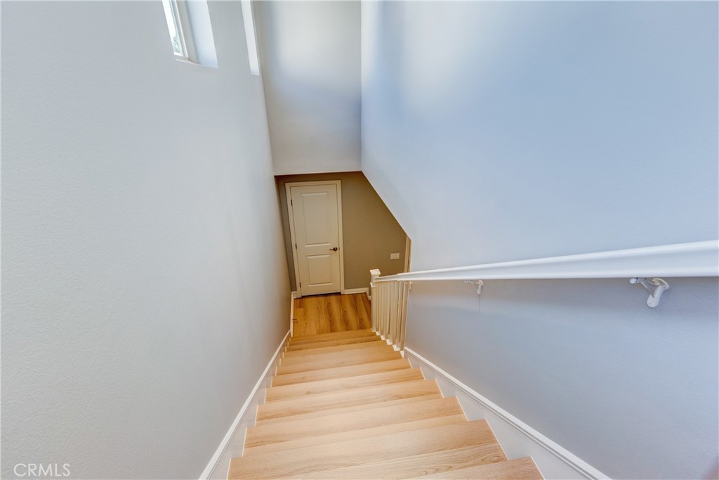 24 Oakfield Irvine, CA 92620 - Photo 14 of 30 a view of entryway