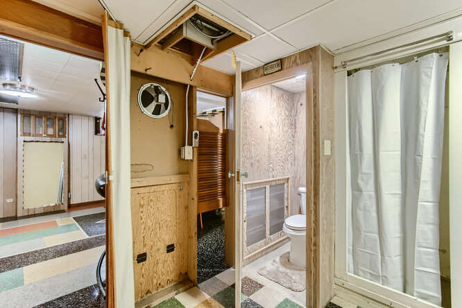 352 South Commonwealth Avenue Elgin, IL 60123 - Photo 22 of 29 a yellow house with outdoor space