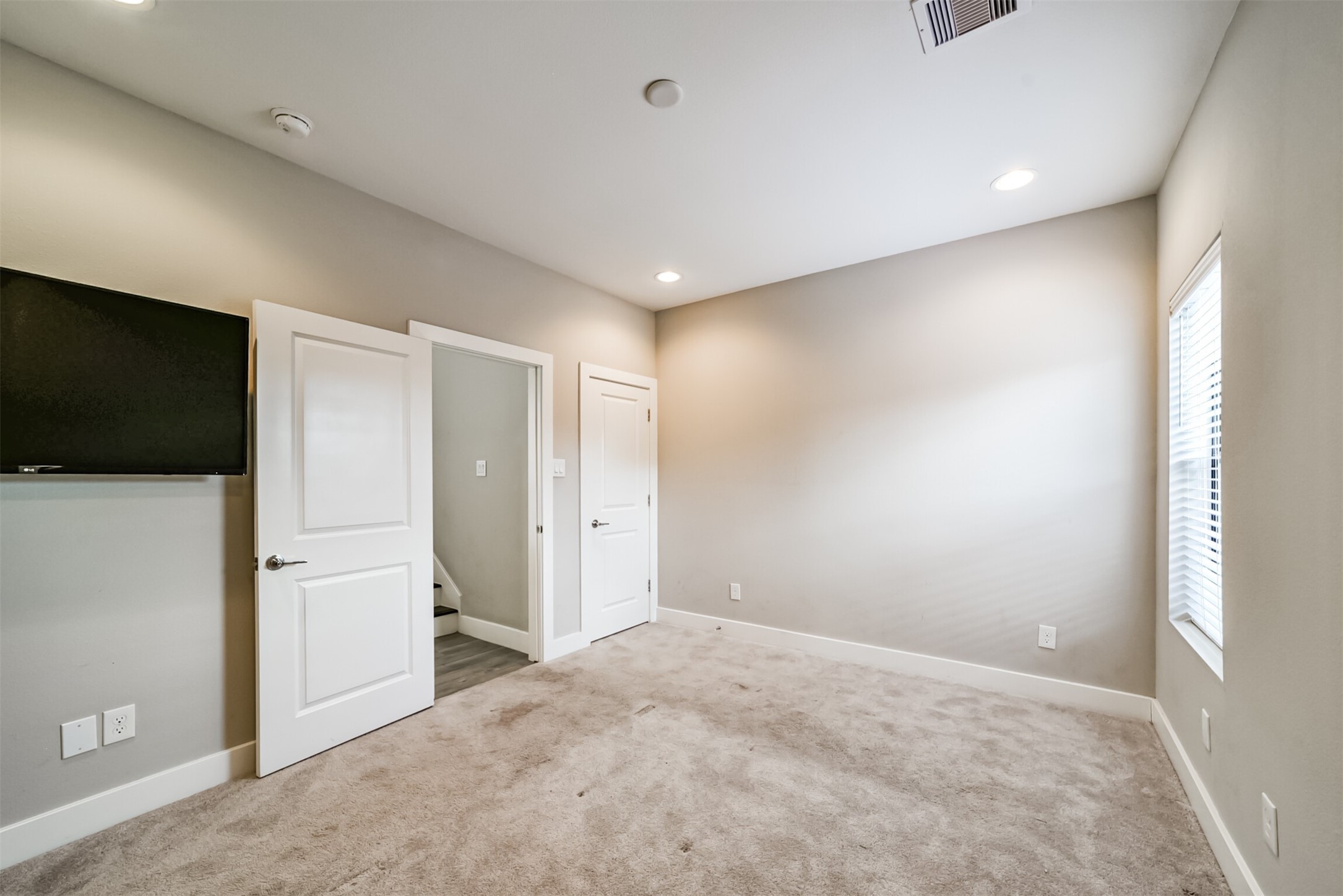 10806 Warwana Road, Unit G Houston, TX 77043 - Photo 16 of 41 Gallery Image 16